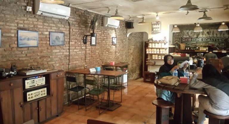 Komandan Cafe