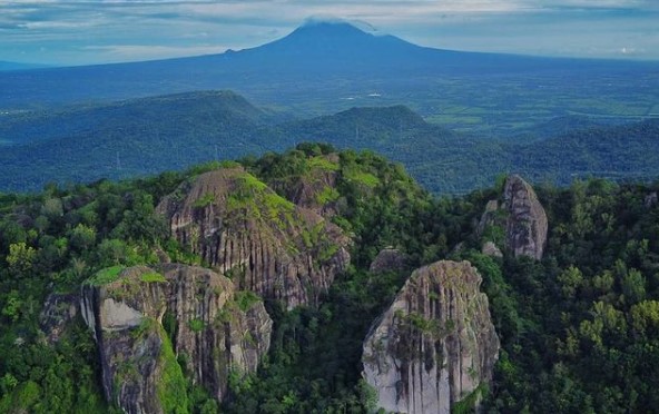 Gunung Nglanggeran