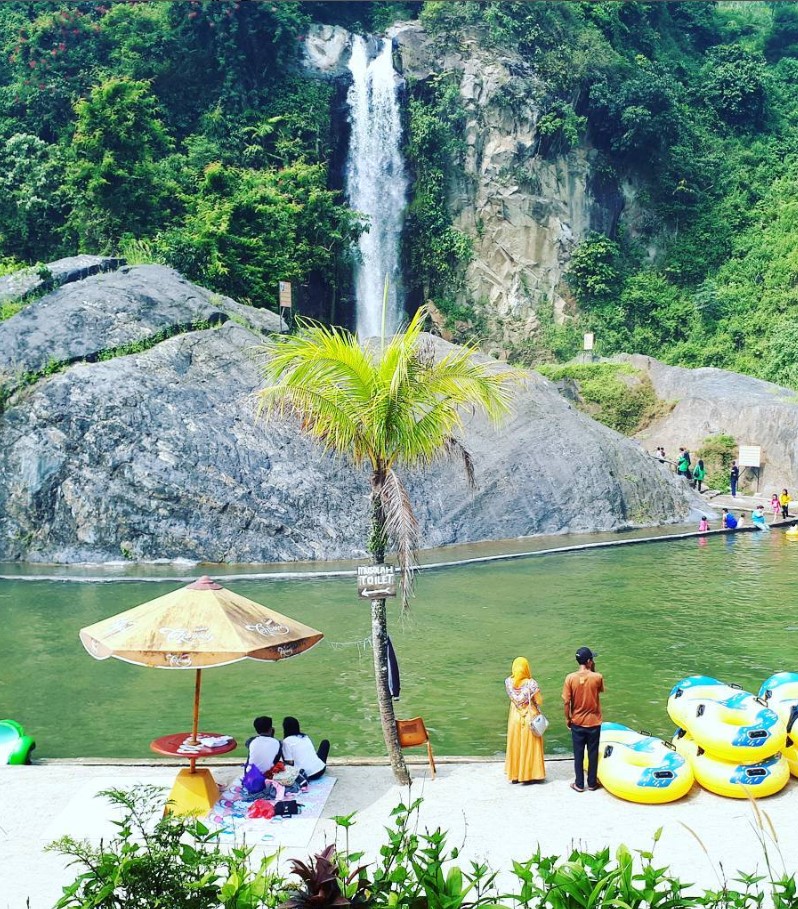 tiket masuk curug bidadari