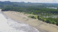 Pantai Banjulmati Malang